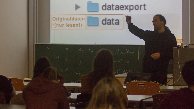 Einführung in die Statistik-Software R von Daniel Wessel